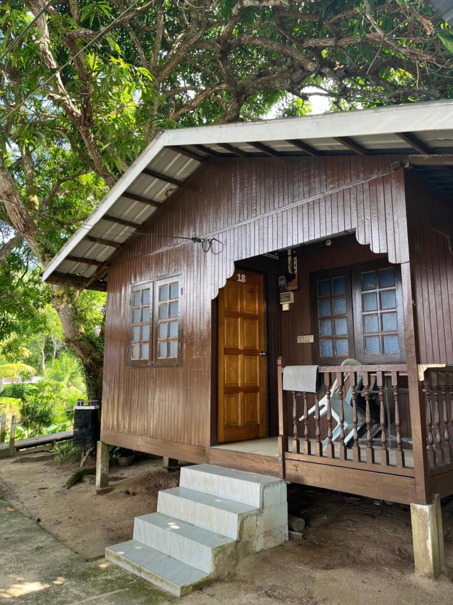 Sri Sentosa Chalet Kampong Mukut Zewnętrze zdjęcie