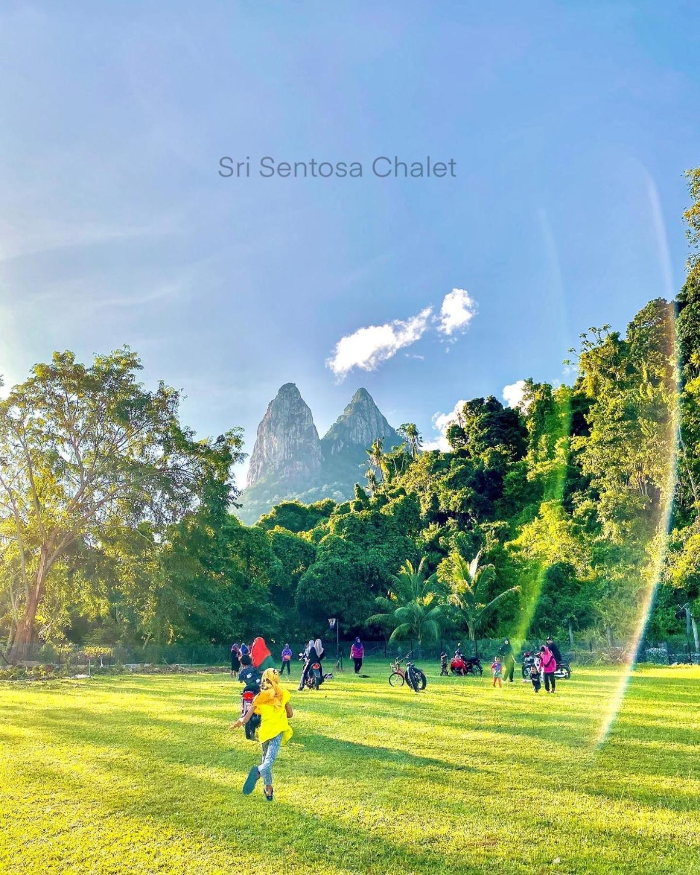 Sri Sentosa Chalet Kampong Mukut Zewnętrze zdjęcie